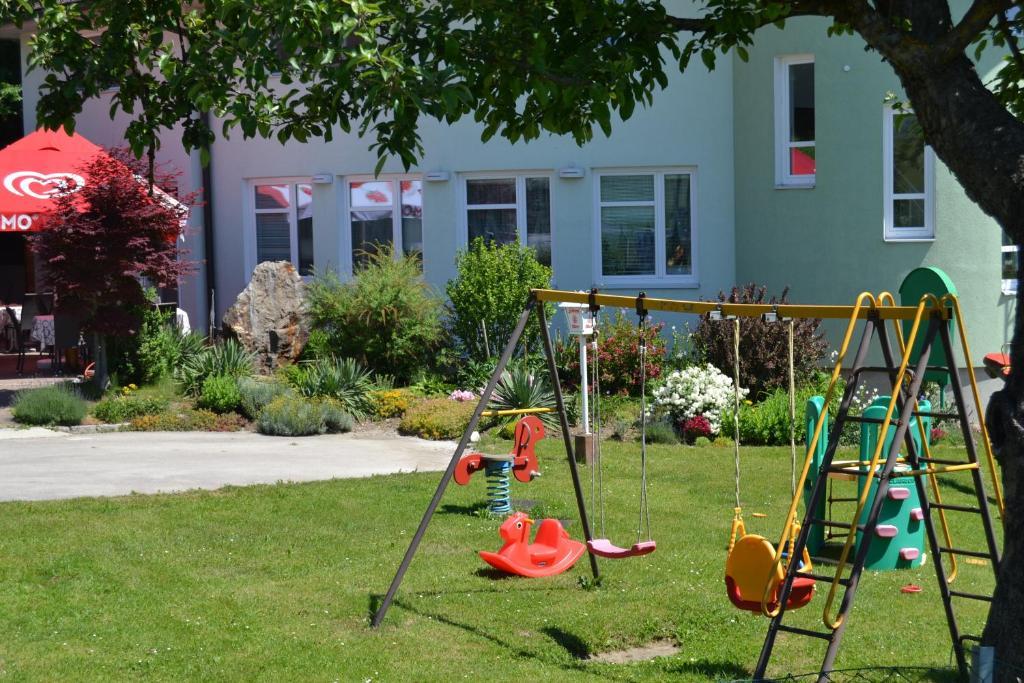 Pension Karawankenblick Moosburg Exterior foto